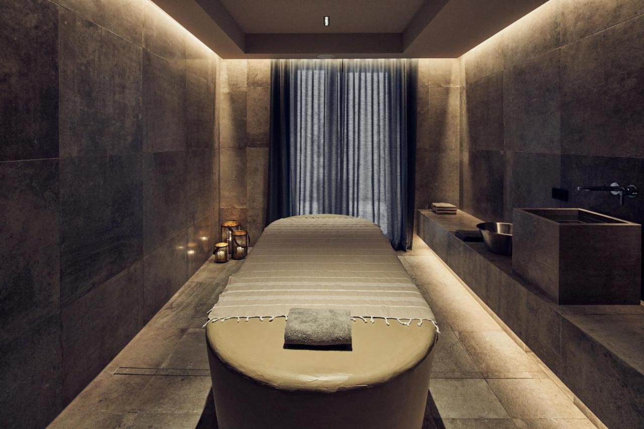 Falkensteiner Hotel Kronplatz - The Leading Hotels Of The World (Adults Only) Riscone Exterior foto Spa treatment room