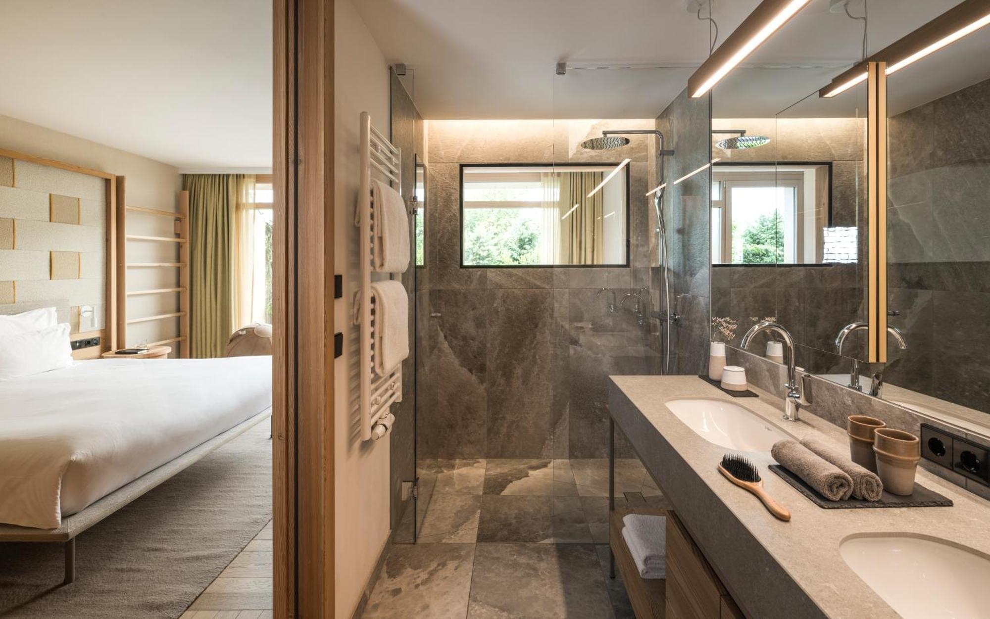 Falkensteiner Hotel Kronplatz - The Leading Hotels Of The World (Adults Only) Riscone Cameră foto Bathroom