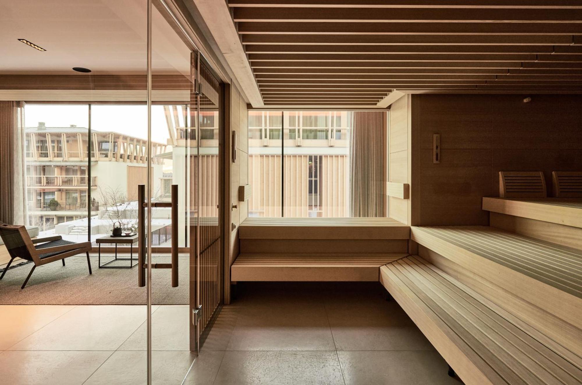 Falkensteiner Hotel Kronplatz - The Leading Hotels Of The World (Adults Only) Riscone Exterior foto Interior of the hotel